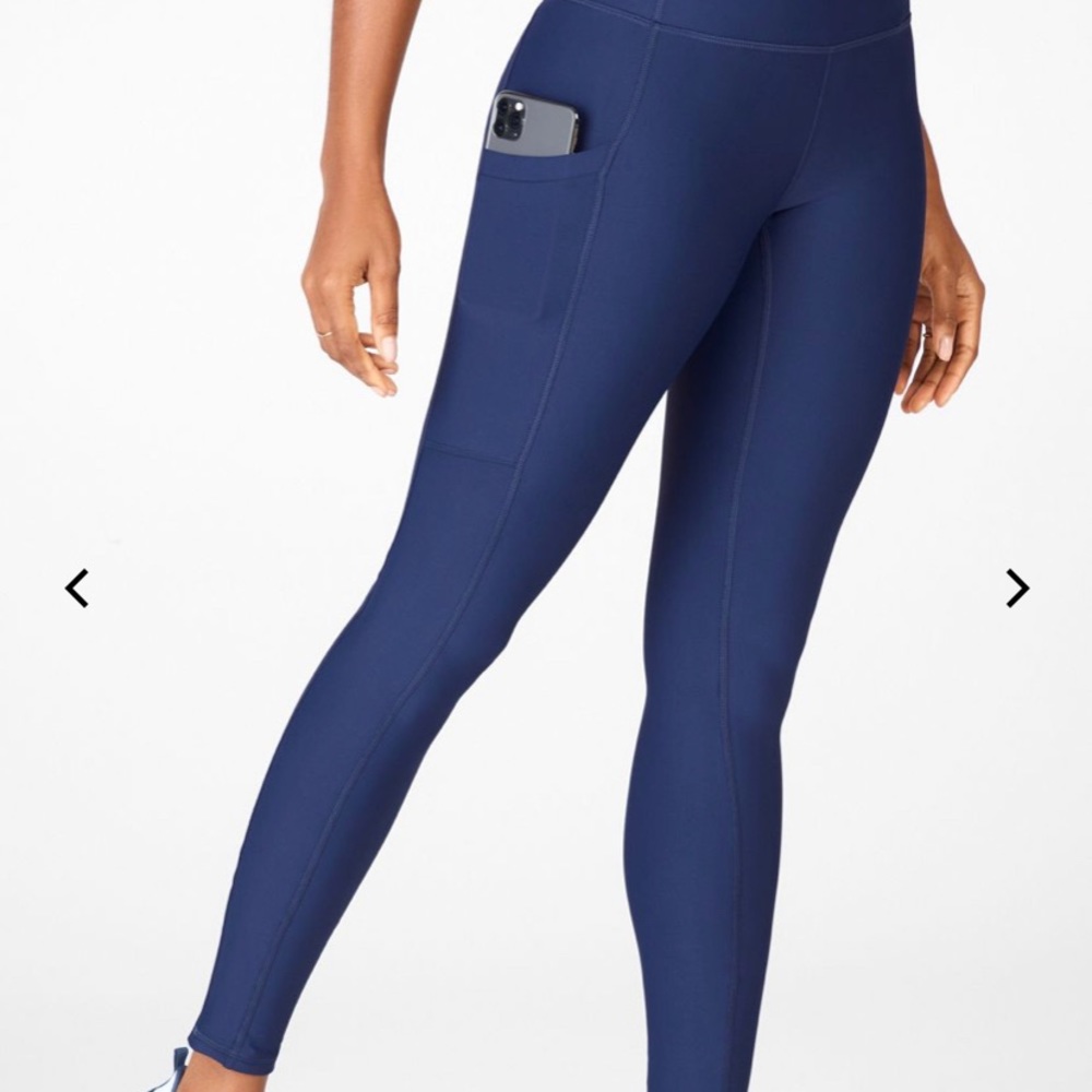 NWT Fabletics cold-weather pocket legging XS Tall